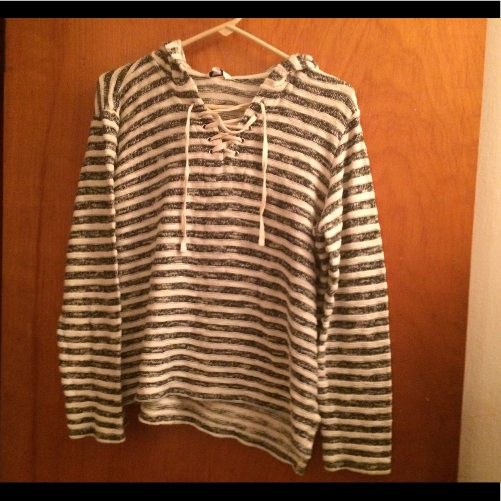 Sonoma sweater with hood